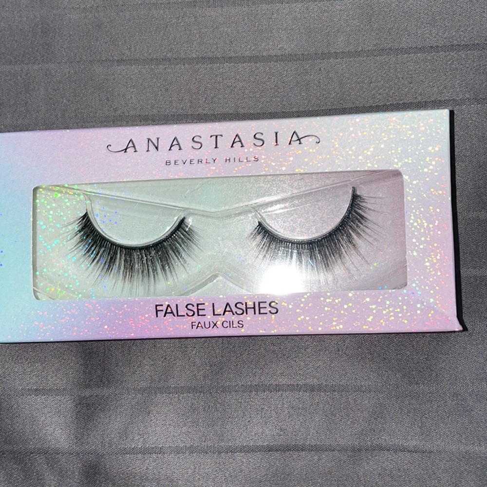 NIB Anastasia Beverly Hills False Lashes